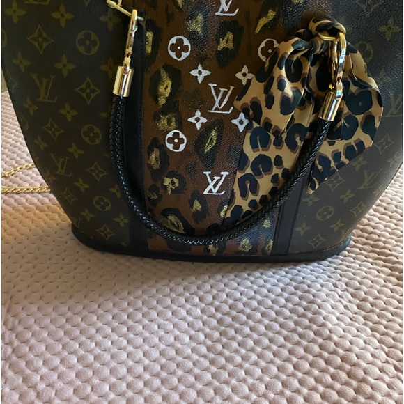 Louis Vuitton Babylone tote bag - Picture 10 of 11